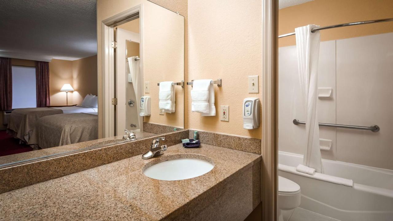 Bryson Inn Mount Airy Extérieur photo
